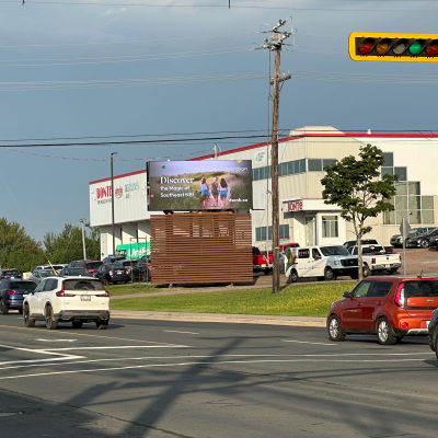 Dieppe, NB - Rue Champlain Street - Digital Billboard #099 West