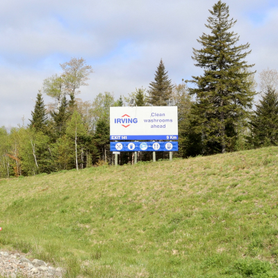 Billboard Hub provides you with professional outdoor billboard advertising. Whether it's highway signage, digital, trivision or static billboard advertising, we've got you covered! Contact us today at (506) 878-2043
