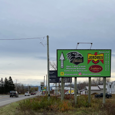 Pointe-a-la-Croix, QC - Blvd Interprovincial  - Highway Billboard #512